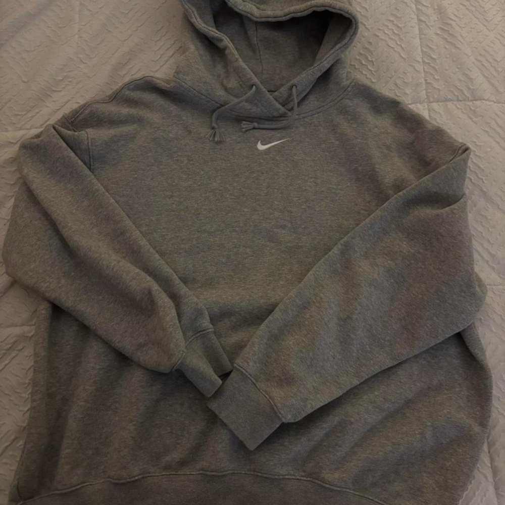 Nike Men's Charcoal Gray Hoodie